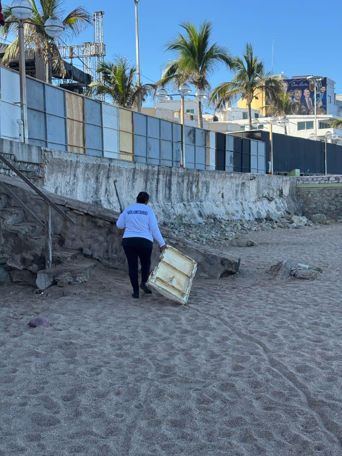 $!MazConciencia alerta sobre el impacto oculto del Combate Naval: basura y tóxicos en el mar de Mazatlán