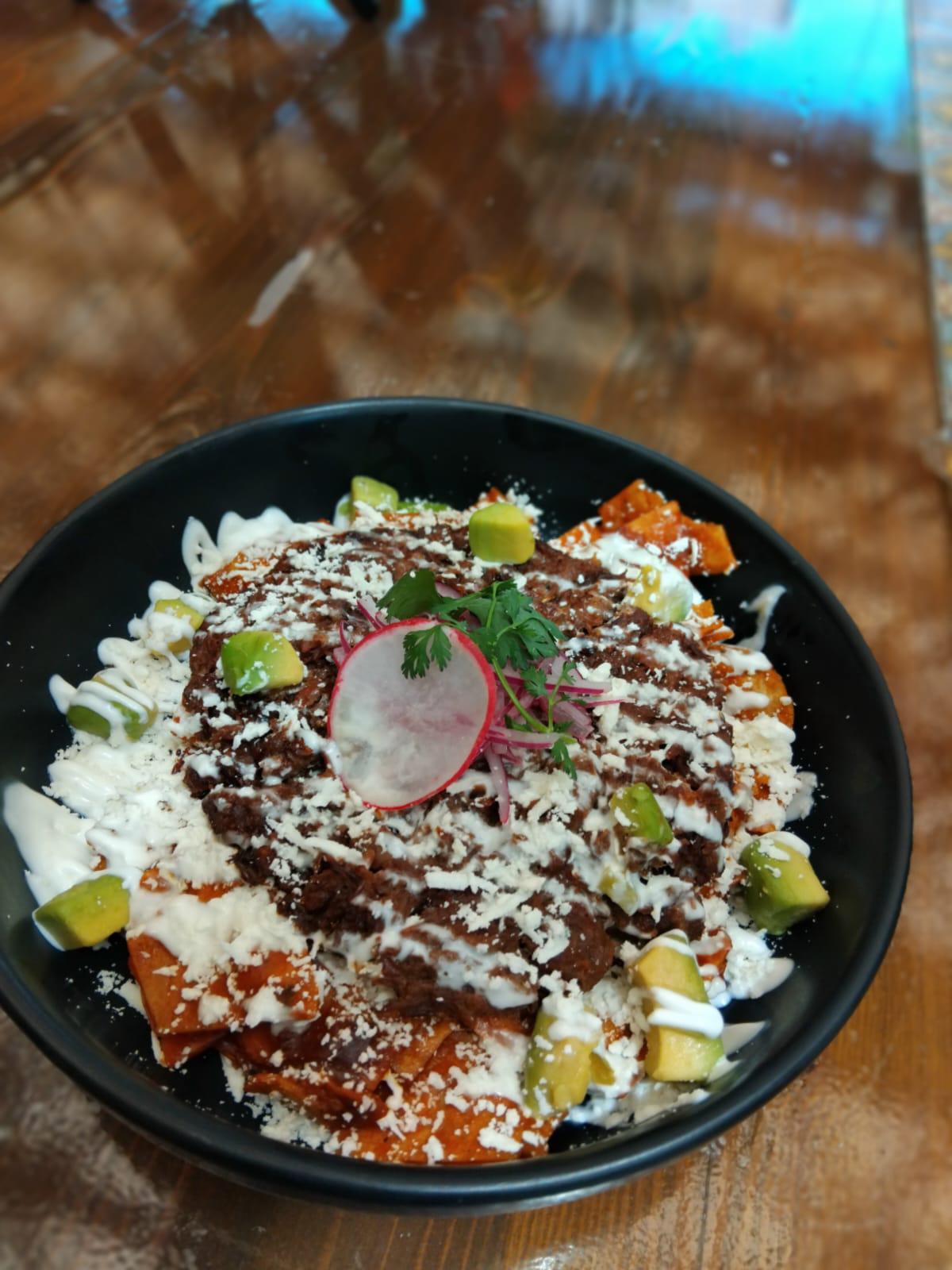 $!Chilaquiles Rojos con Short Rib