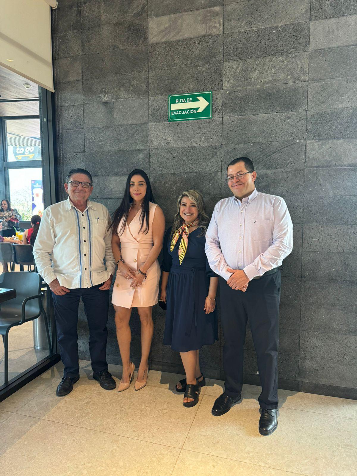 $!Las mamás estuvieron contentas por este evento organizado por el Pleno de la Comisión.