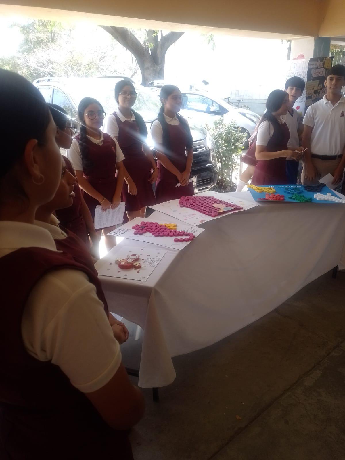 $!Recolectan 4.3 toneladas de tapitas en la Federal 3, en Mazatlán