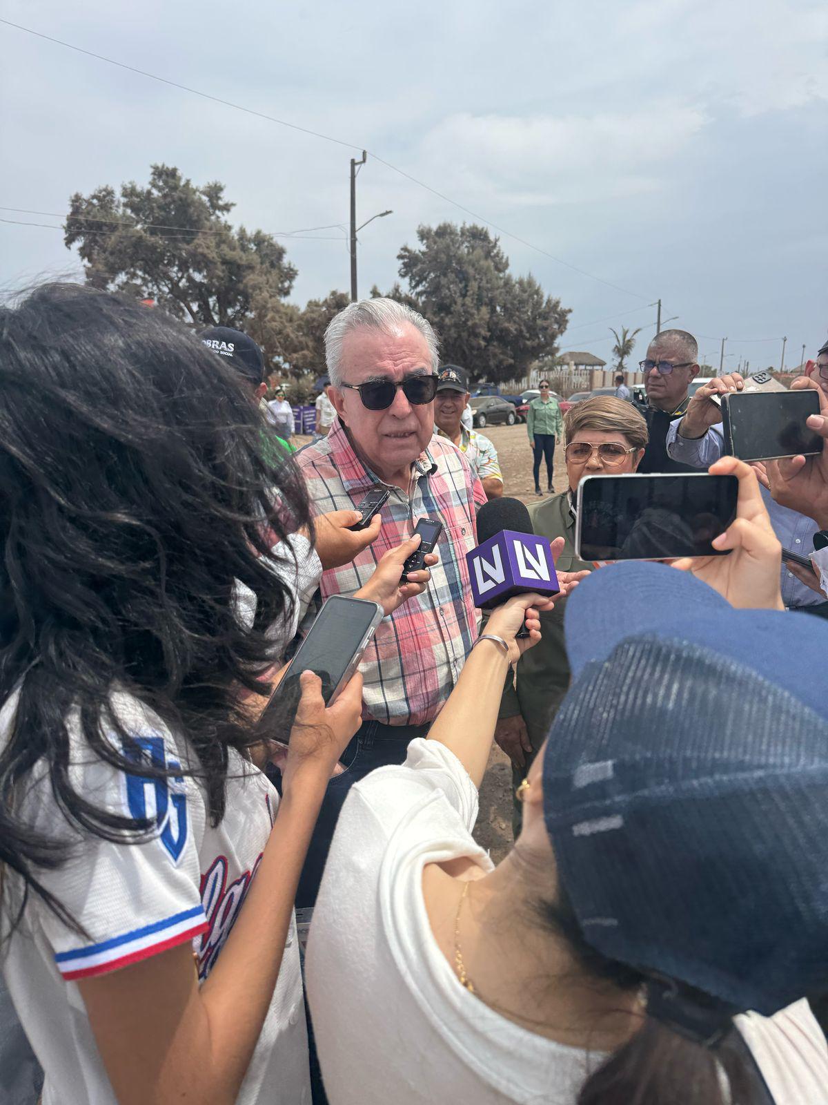 $!Más de 900 mil visitantes suma Sinaloa durante Semana Santa, dice Rocha Moya