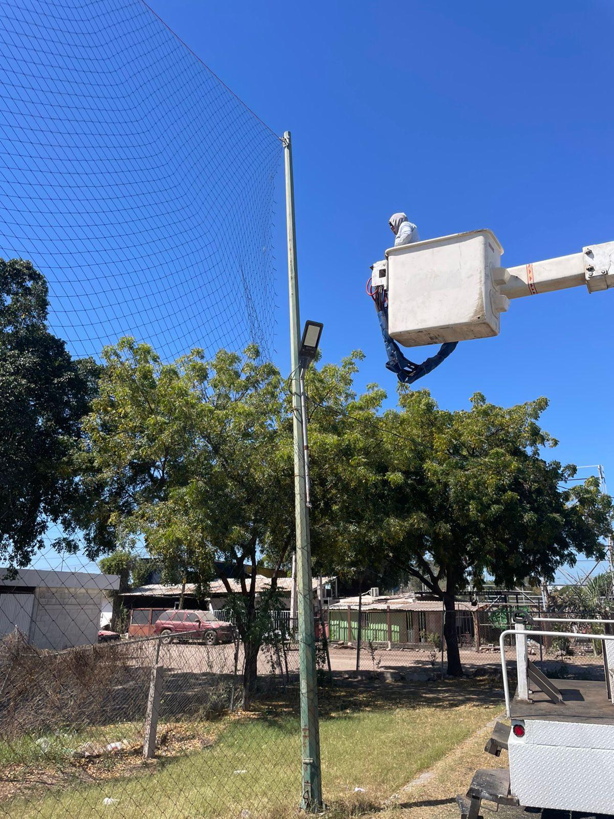 $!Culiacán mejora instalaciones deportivas en varias comunidades