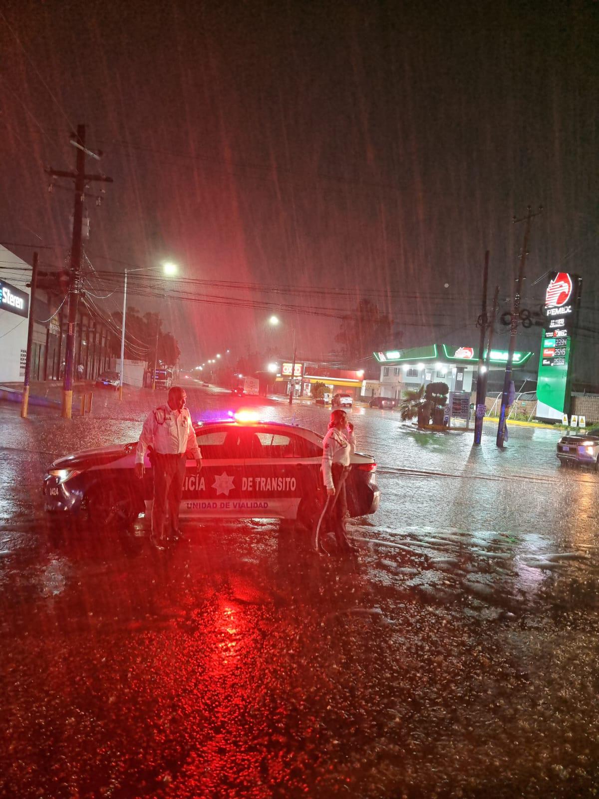 $!Activa SSPyTM protocolo de atención por lluvias y vientos en Culiacán; suman 29 intervenciones