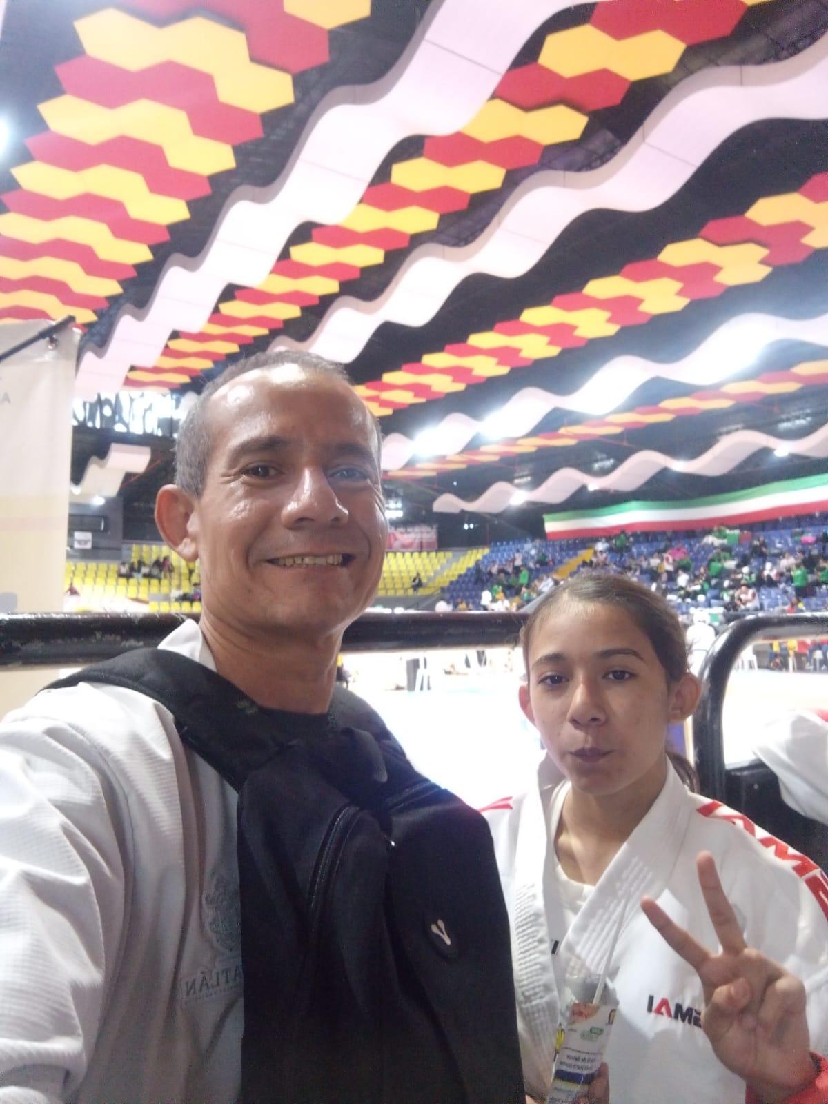 $!Regresan mazatlecos con dos bronces del Centroamericano de Colombia