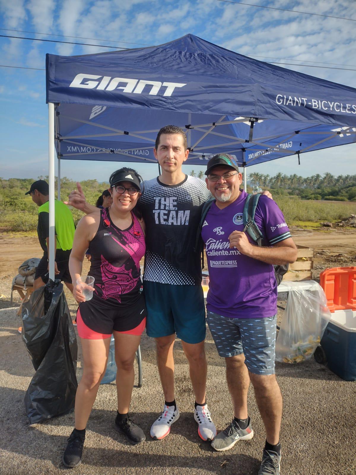 $!Atletas en Mazatlán protestan con carrera por la suspensión del Maratón de Culiacán
