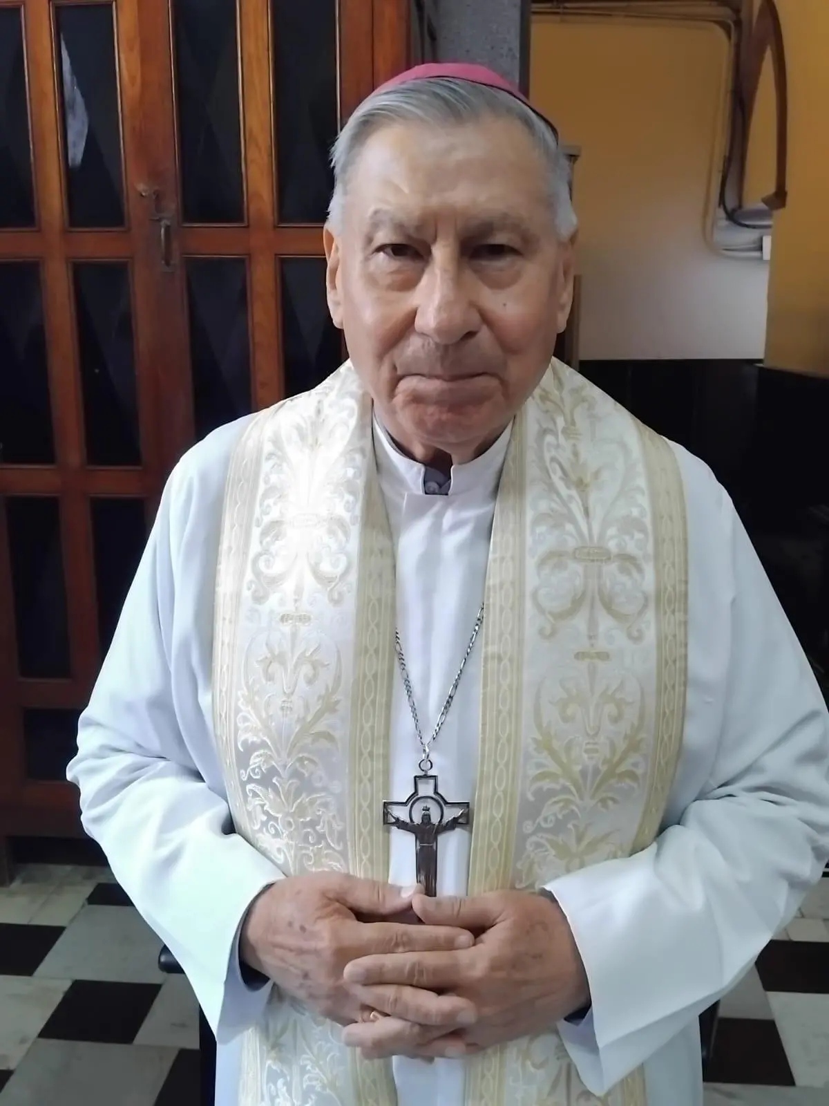 $!Obispo de Mazatlán llama a honrar enseñanzas de las madres, especialmente las ya fallecidas