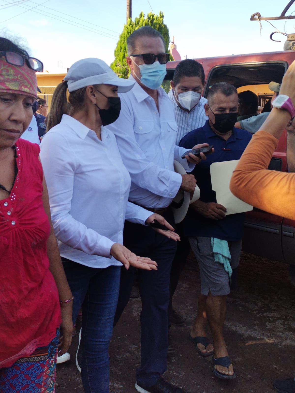 $!Valora Alcaldesa electa de Escuinapa que Quirino haya escuchado a pobladores afectados del sur de Sinaloa
