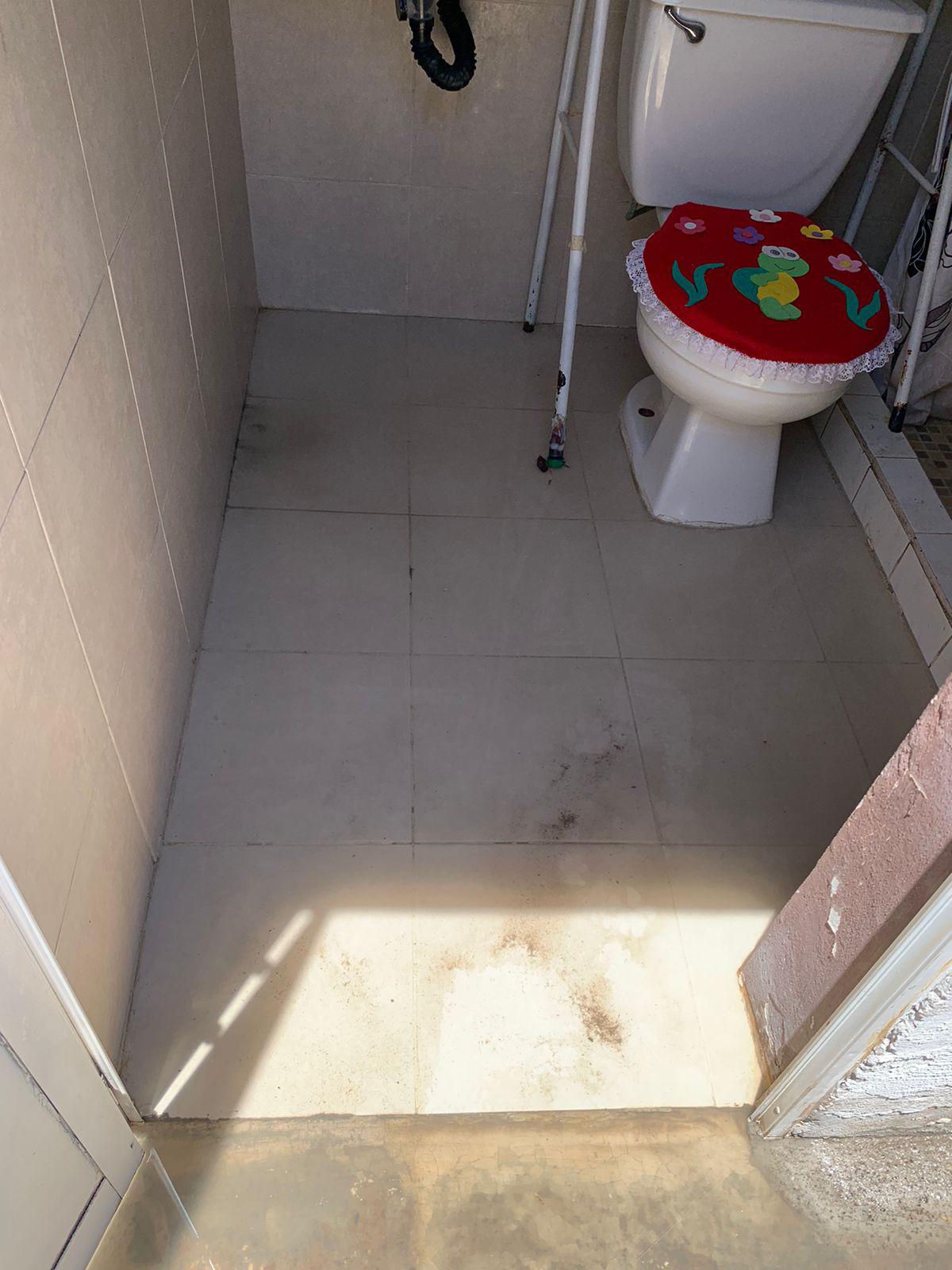 $!Colapsa drenaje en la Robles Quintero, en Mazatlán; familias piden solución inmediata