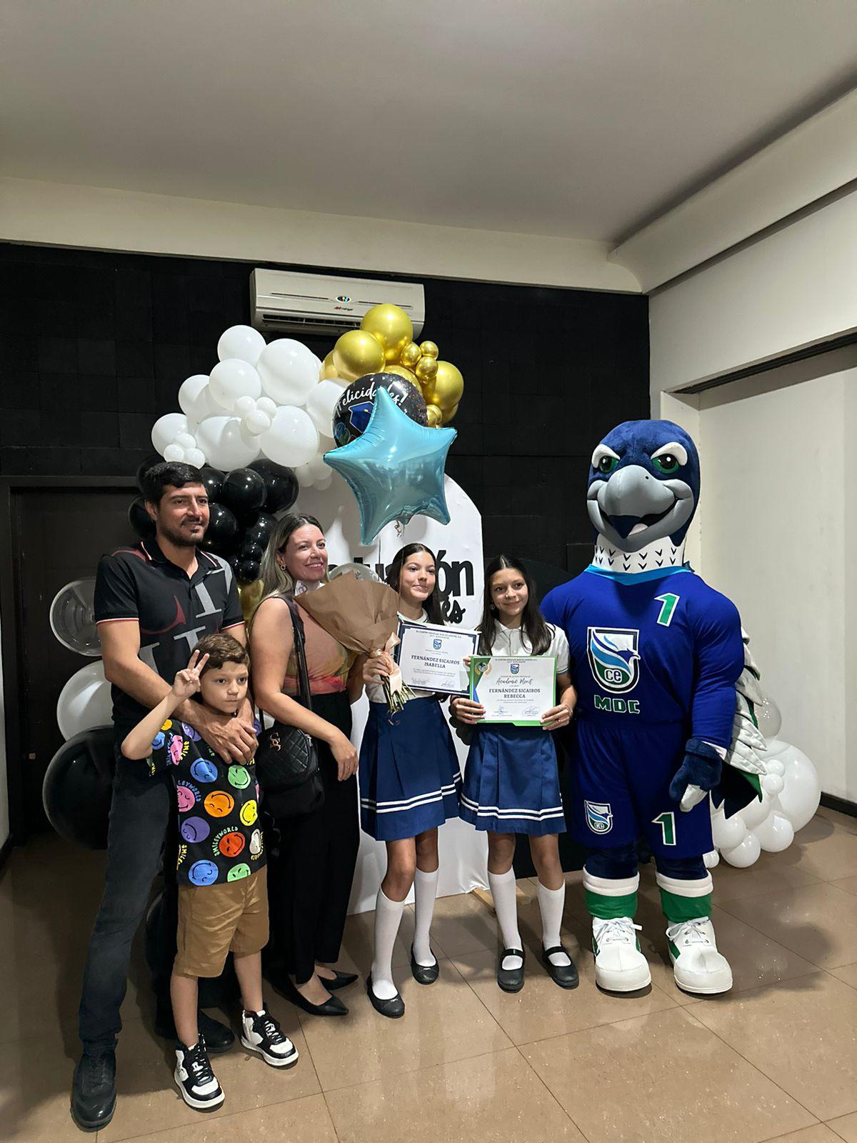 $!Familia Fernández Sicairos.