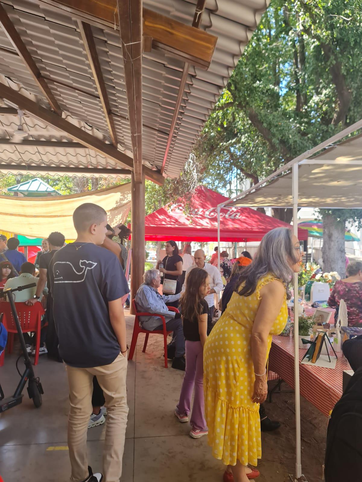 $!Vecinos de la Colonia Chapultepec, en Culiacán, se unen para construcción de velatorio