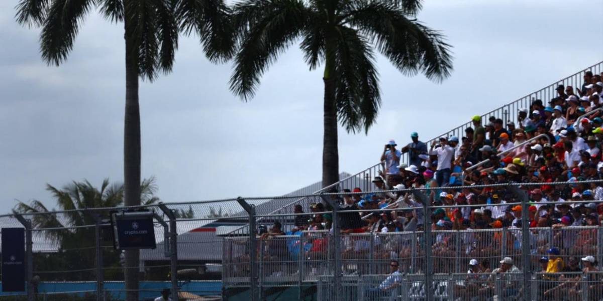 Checo Pérez es segundo en Miami; Verstappen gana Checo Pérez es segundo en Miami; Verstappen gana