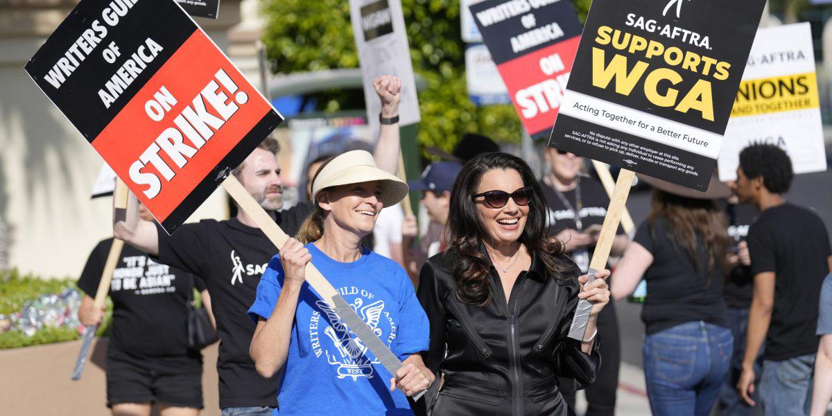 $!Defiende la actriz Fran Drescher los derechos de más de 160 mil artistas de Hollywood