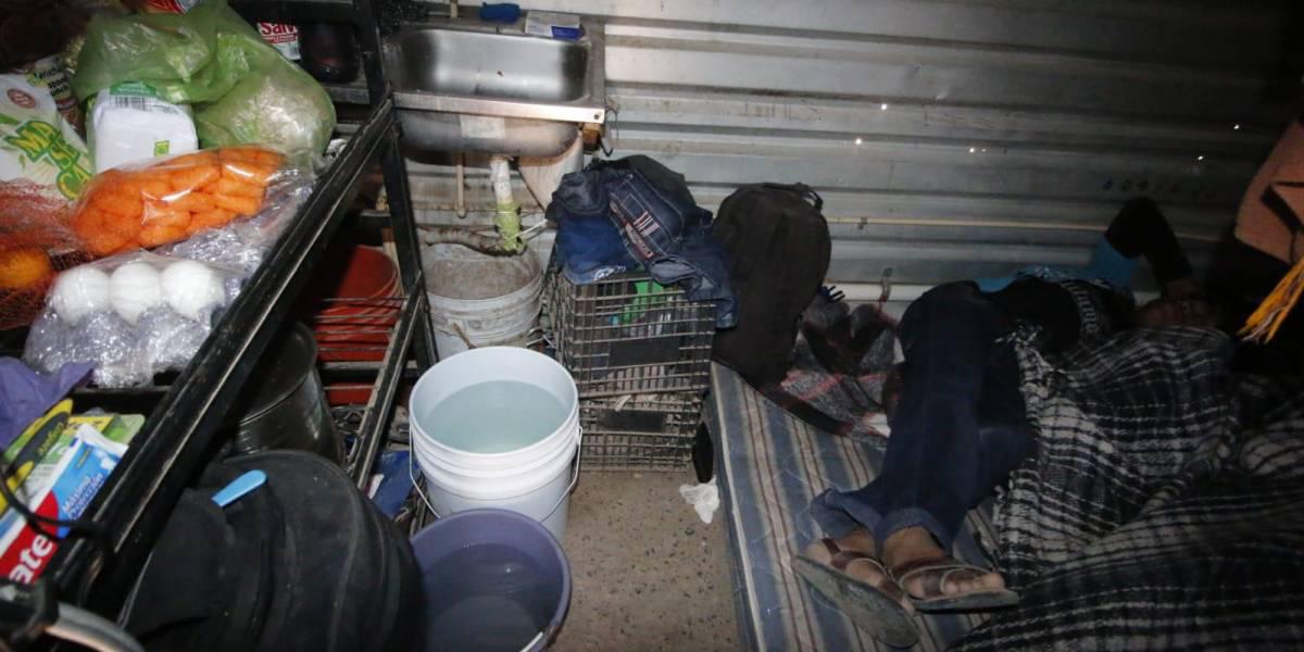 $!Recorre Salud, Bienestar, Mujeres y Protección Civil Sinaloa cuarterías del norte del estado en condiciones de hacinamiento