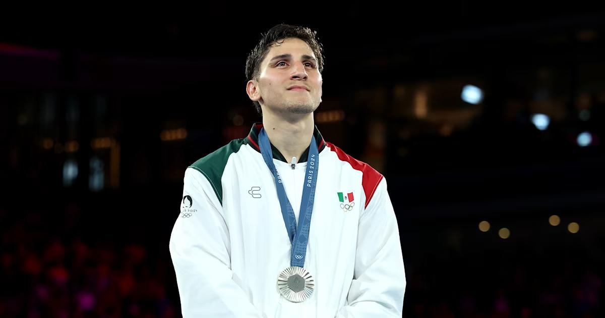 $!Marco Verde recibe el apoyo de Canelo Álvarez rumbo a su debut profesional