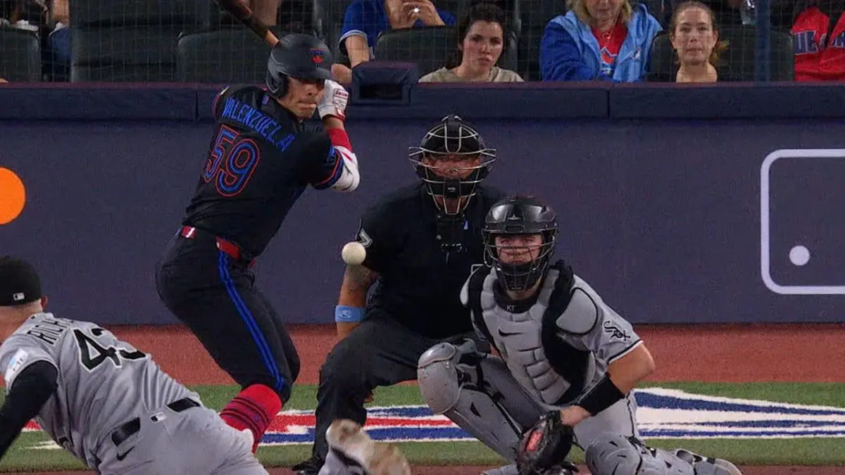 $!Luis Urías y Brandon Valenzuela conectan jonrones, pero Toronto cae ante Chicago