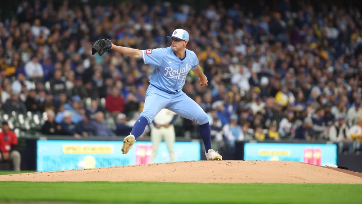 $!Pérez y García la botan y Reales alargan mal arranque de Cerveceros