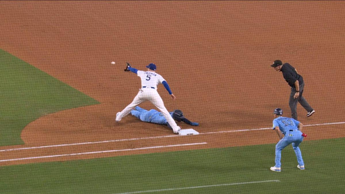 $!Azulejos descifran a Ohtani y al bullpen de Dodgers para igualar el Clásico de Otoño