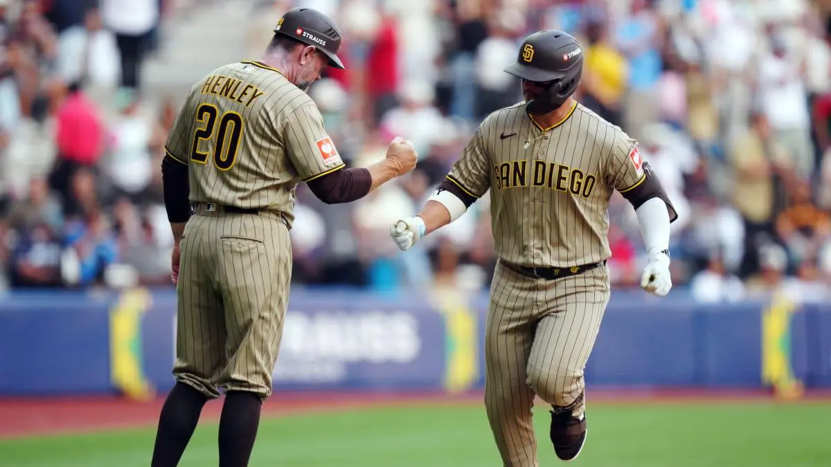 $!Los Padres remontan y pegan primero ante los D-backs en la Mexico City Series