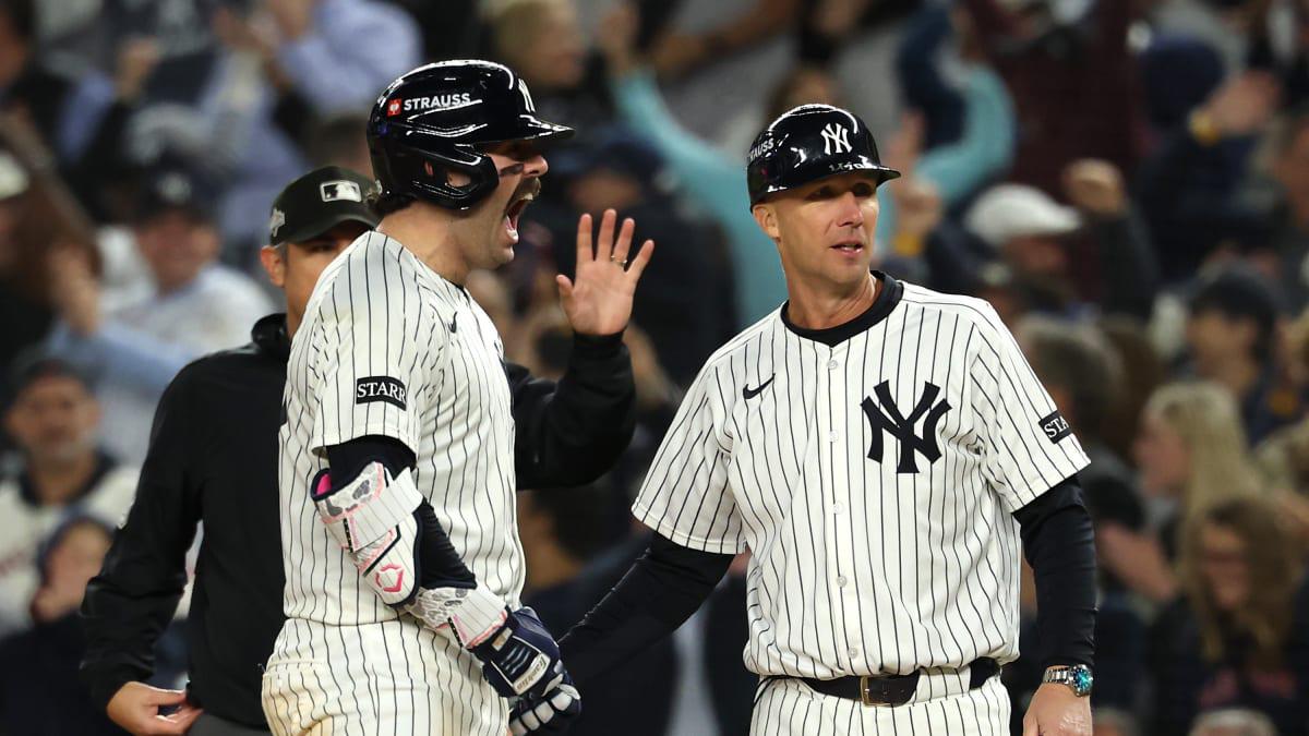 $!Yanquis obligan un Juego 3 gracias a la épica carrera de Jazz al home