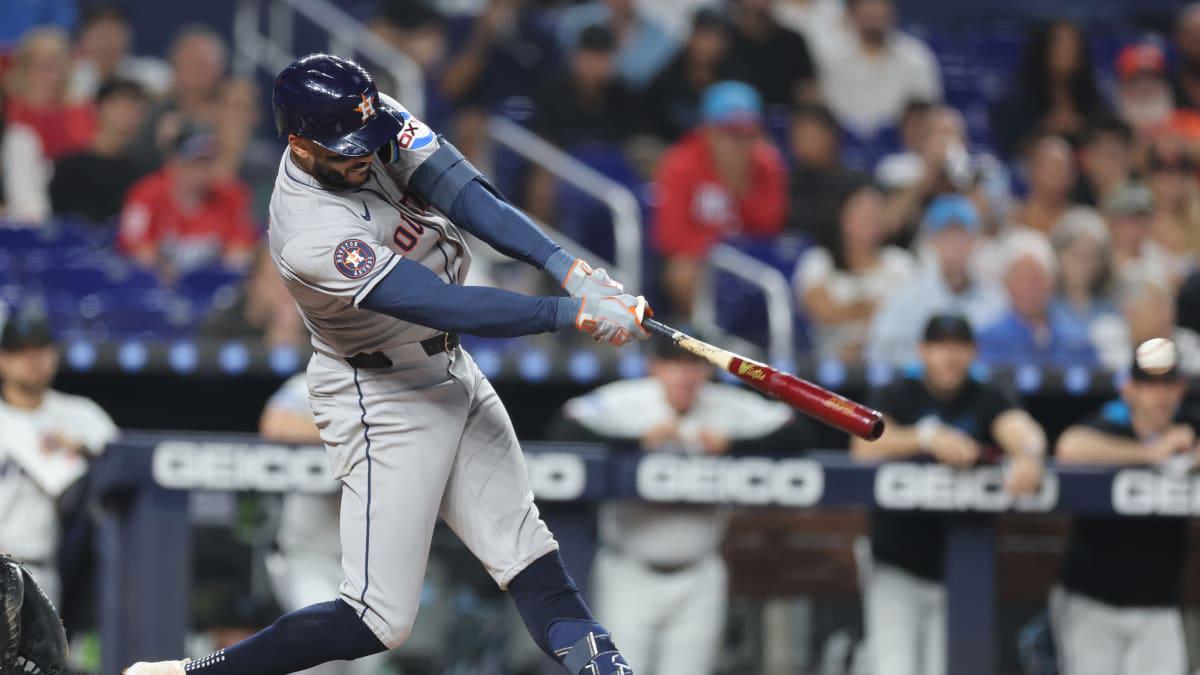 $!Astros le tunden a Alcántara en la cuarta y pegan primero en Miami