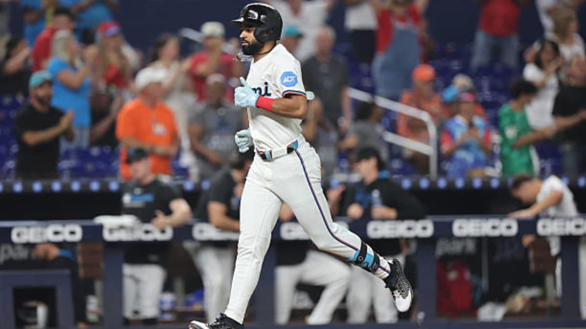 $!Astros le tunden a Alcántara en la cuarta y pegan primero en Miami