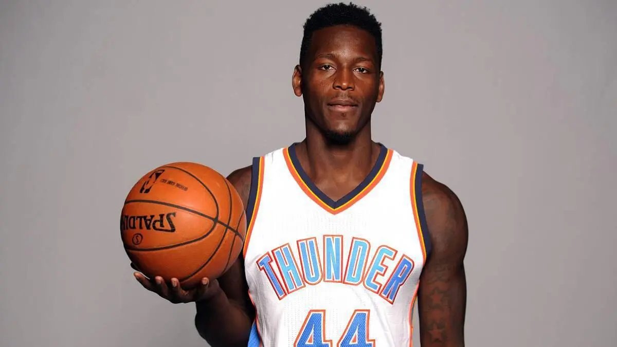 $!Nigeriano Talib Zanna se une a Venados Basketball