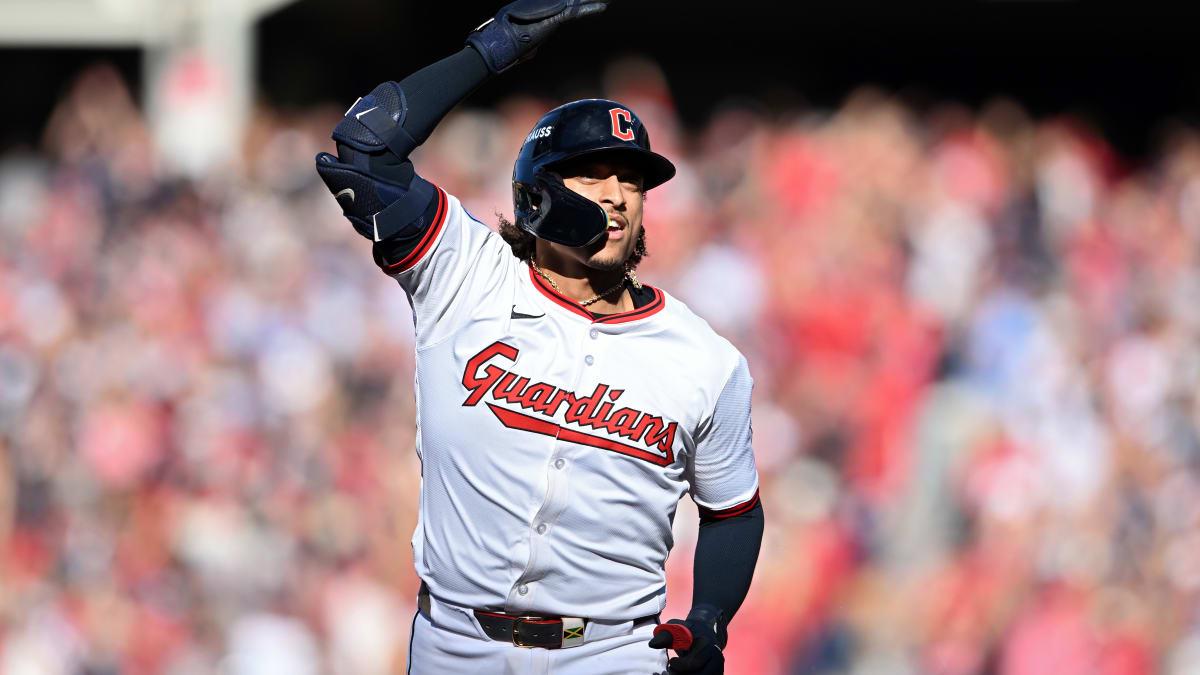 $!Guardianes explotan en la 8va para vencer a Tigres y forzar un decisivo Juego 3