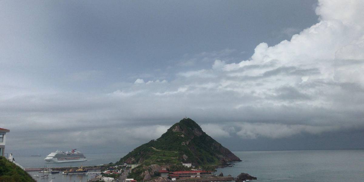 Tras la parálisis que ocasionó la pandemia del Covid, regresa el primer crucero a Mazatlán: el Carnival Panorama
