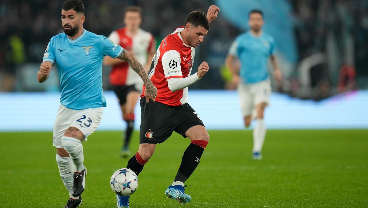 $!Santiago Giménez y Feyenoord caen ante Lazio y se complican en Champions