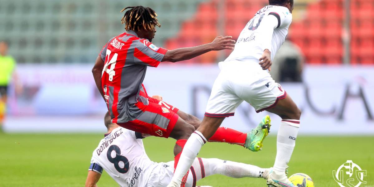 Johan Vásquez y el Cremonese, virtualmente descendidos