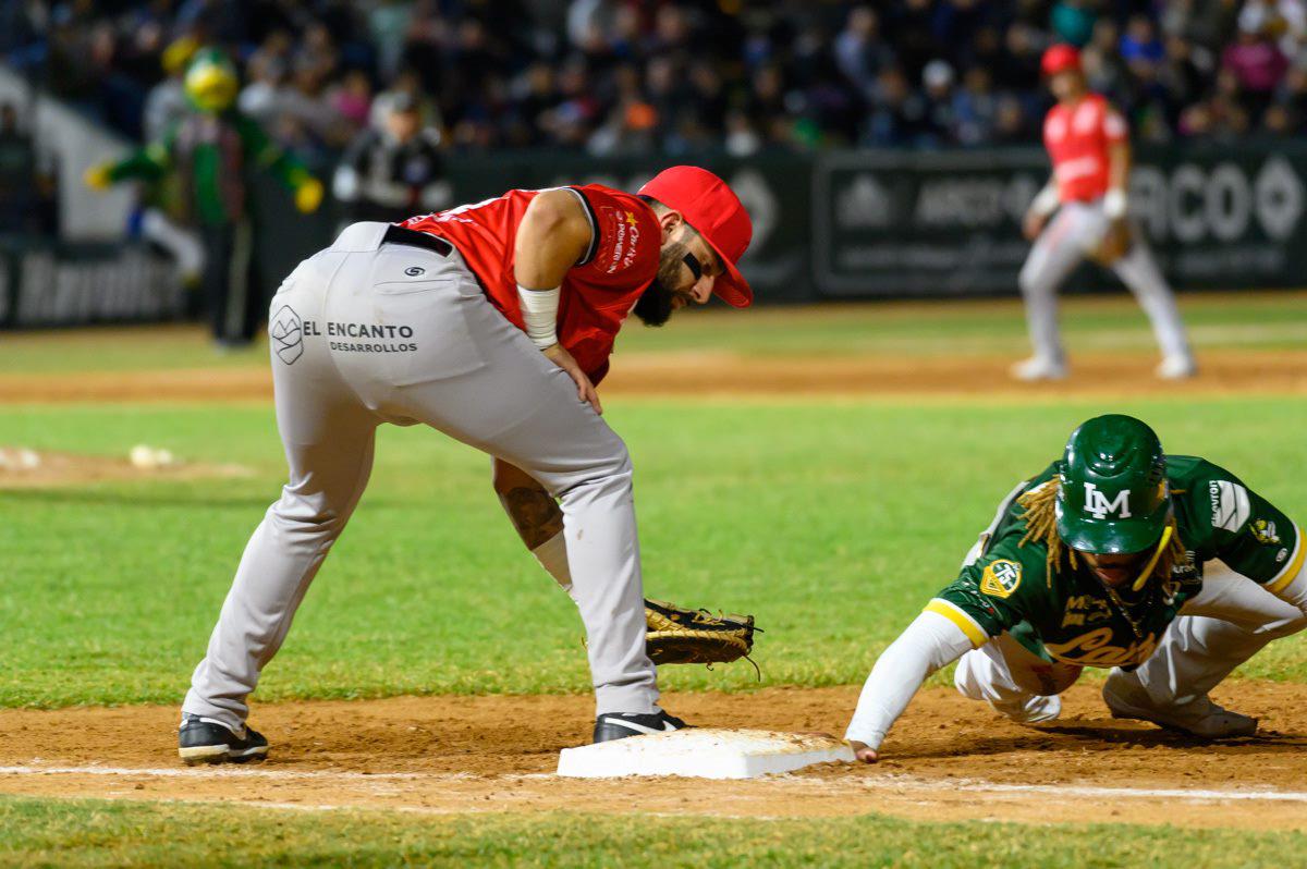 $!Venados explota en la novena, da la voltereta y asegura la serie en Los Mochis