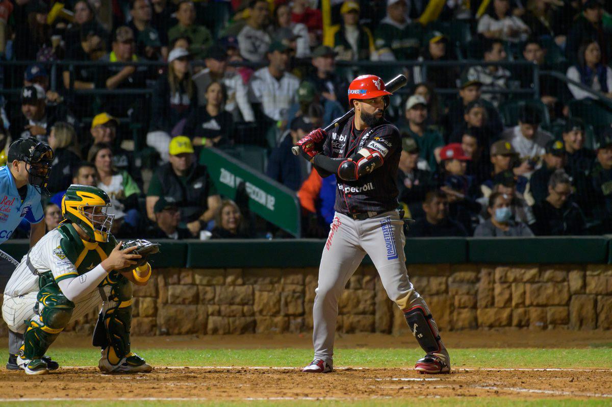 $!Venados muestra garra y saca el primero en Los Mochis