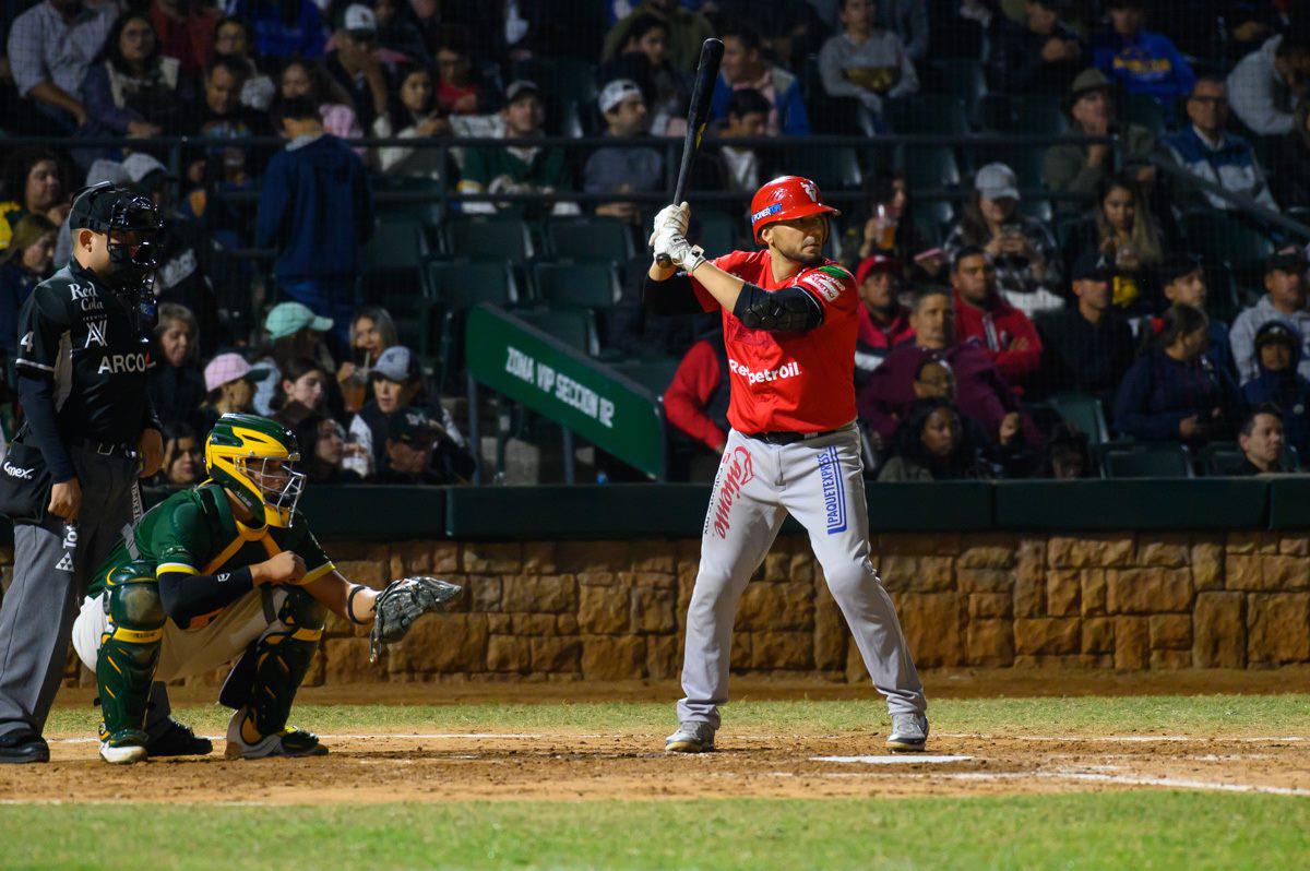 $!Venados explota en la novena, da la voltereta y asegura la serie en Los Mochis