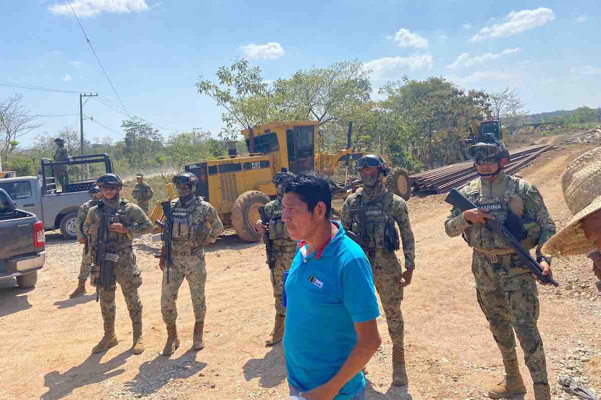 $!Marinos y comunidades opositoras al Tren Interoceánico en el Istmo de Tehuantepec.