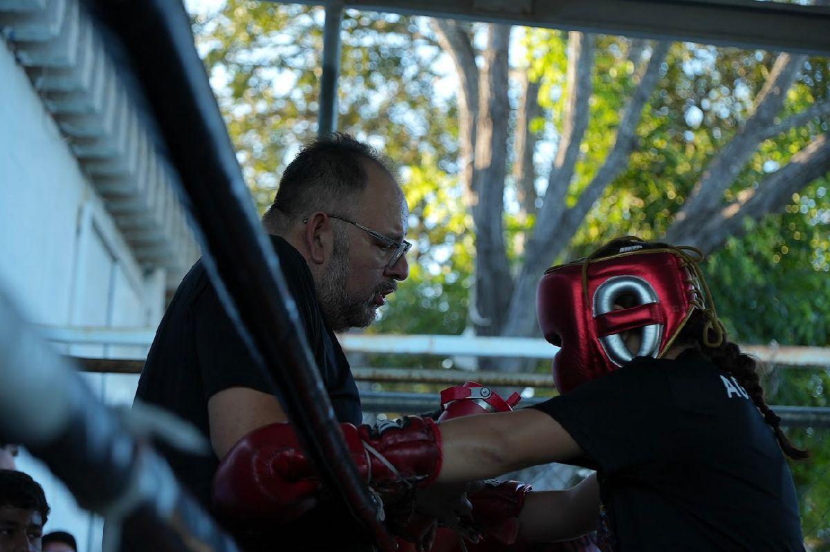 $!Presly Aguirre López: talento mazatleco que brilla en boxeo y kickboxing