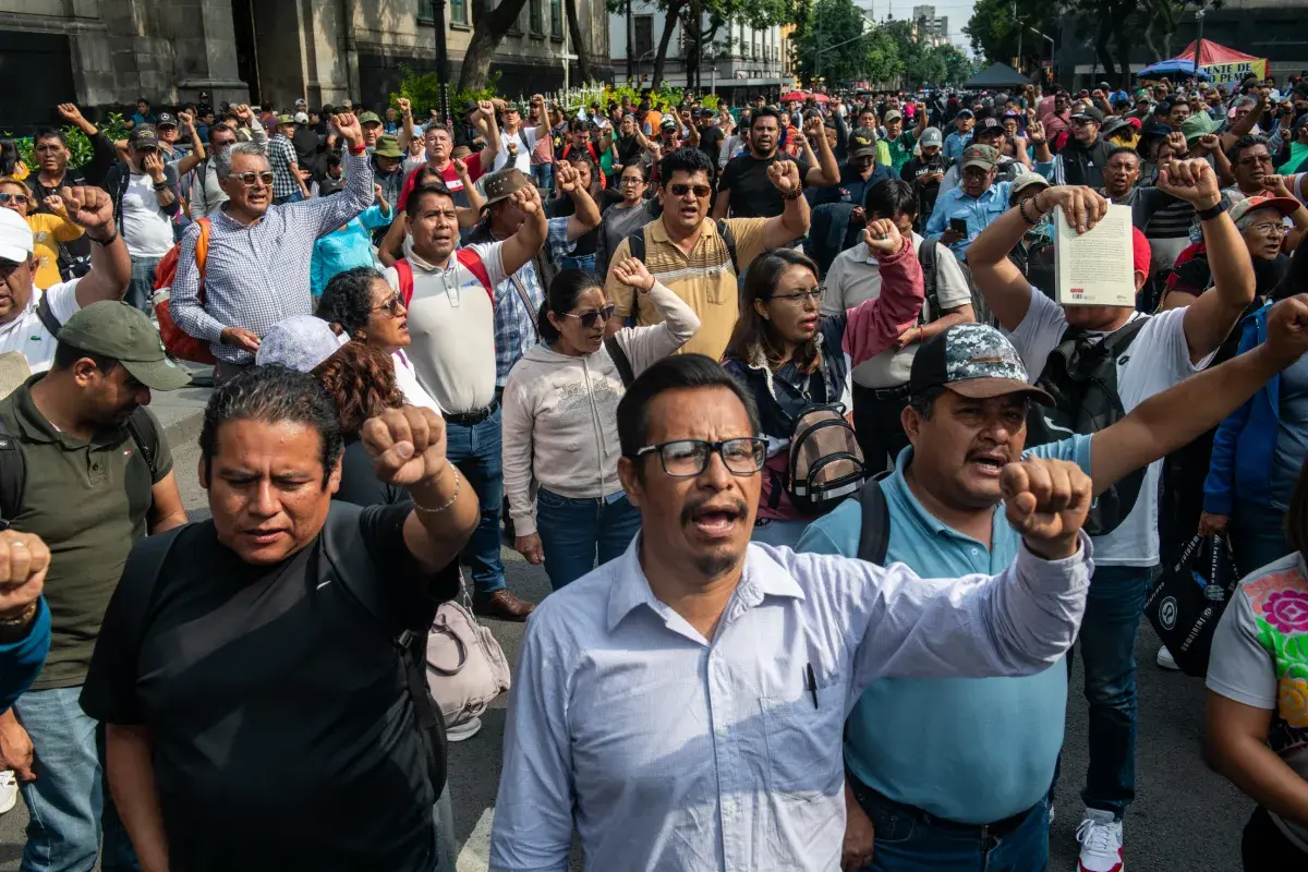 $!La Sección 22 de la CNTE se reunió con la presidenta en Palacio Nacional.