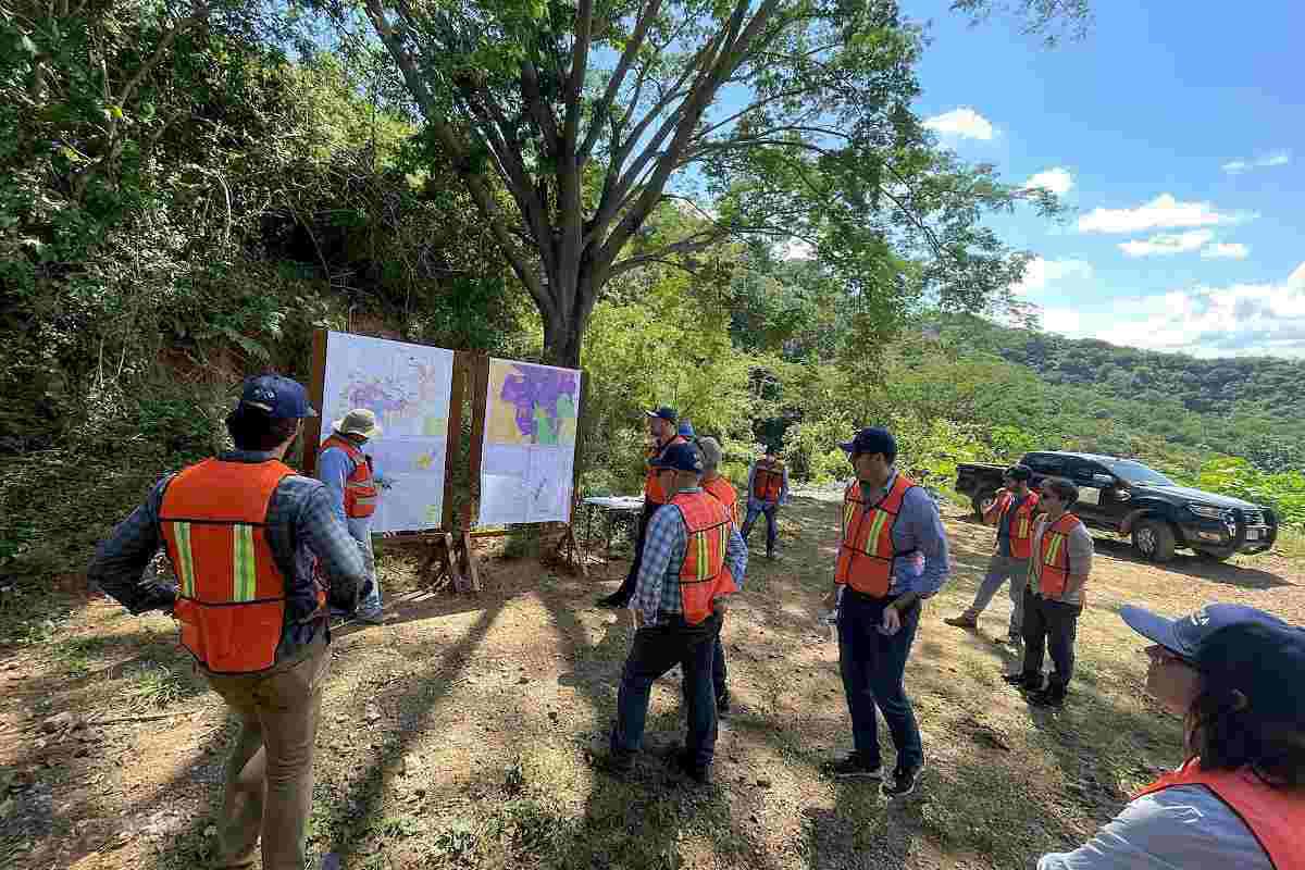 $!Buscar a un hijo en medio de la guerra: madres buscadoras de Sinaloa piden información de fosas clandestinas de Concordia