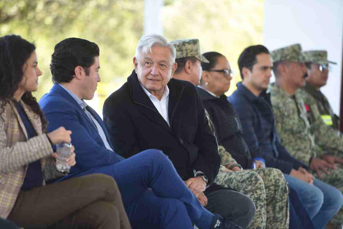 $!López Obrador respaldó el gobierno del mandatario de Nuevo León, Samuel García.