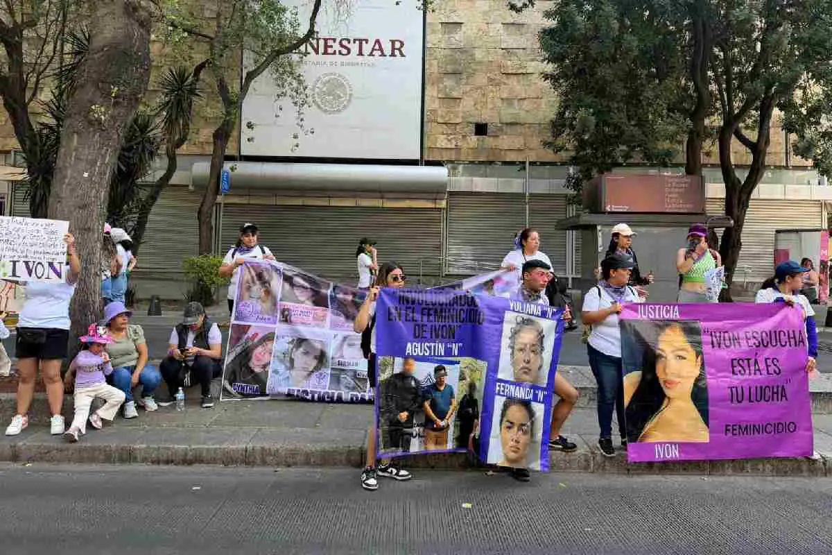 $!8M: colectivas y mujeres de diversos sectores marchan en CDMX en exigencia de justicia por feminicidios