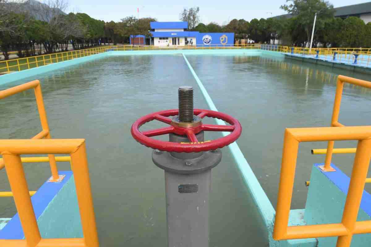 $!El acueducto resolverá el problema de la falta de agua de los 16 municipios que se compactan en la zona metropolitana de Monterrey.