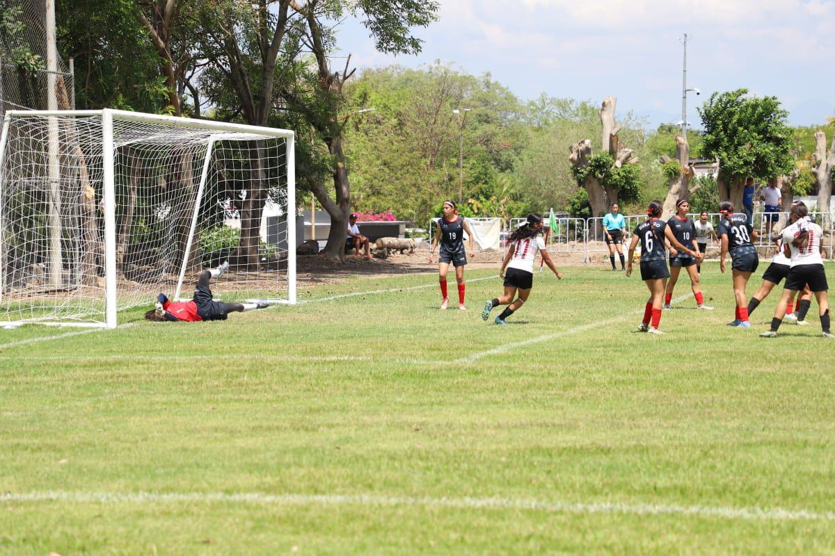 $!Sinaloa va por la medalla de oro en futbol femenil de la Olimpiada Nacional