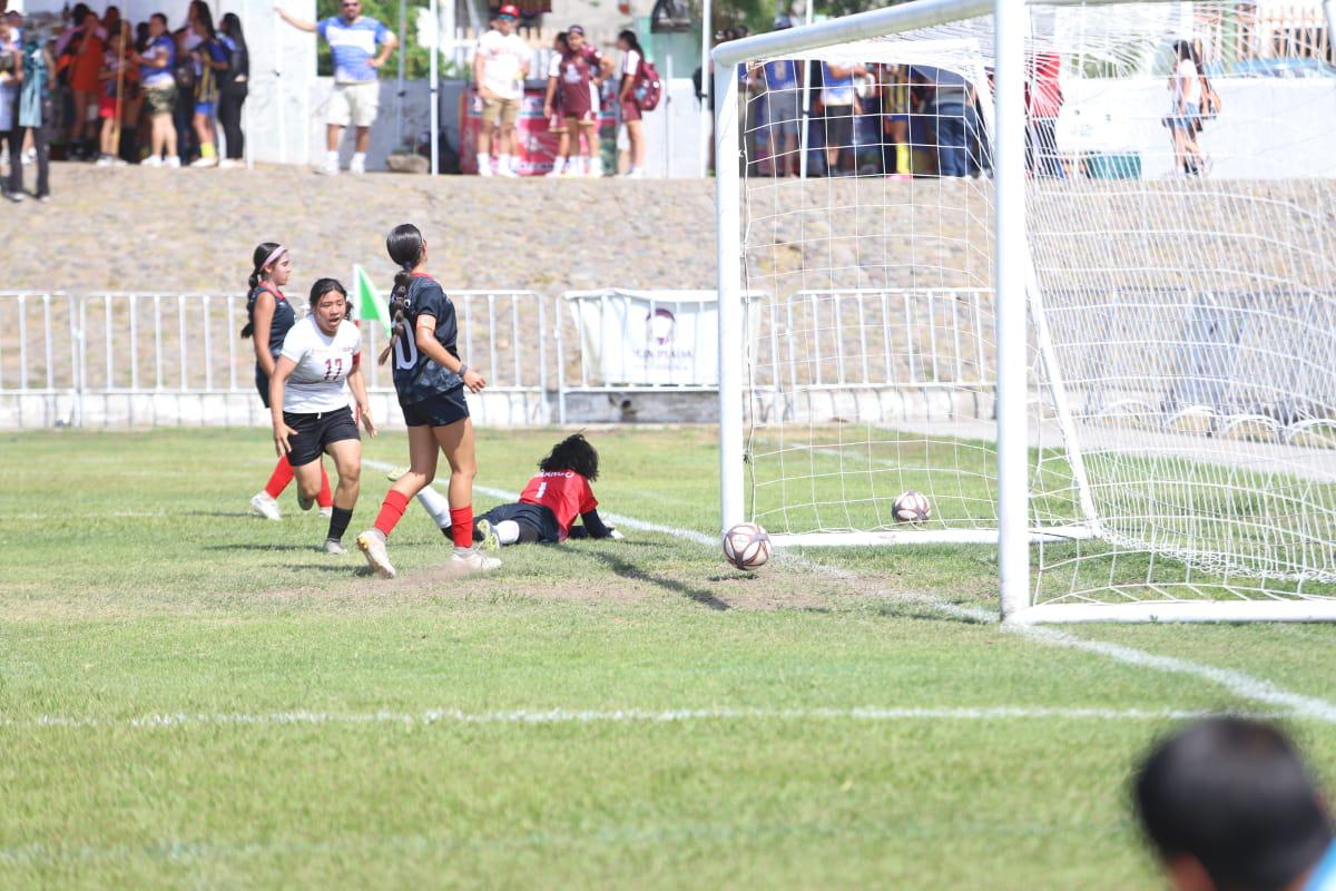 $!Sinaloa va por la medalla de oro en futbol femenil de la Olimpiada Nacional