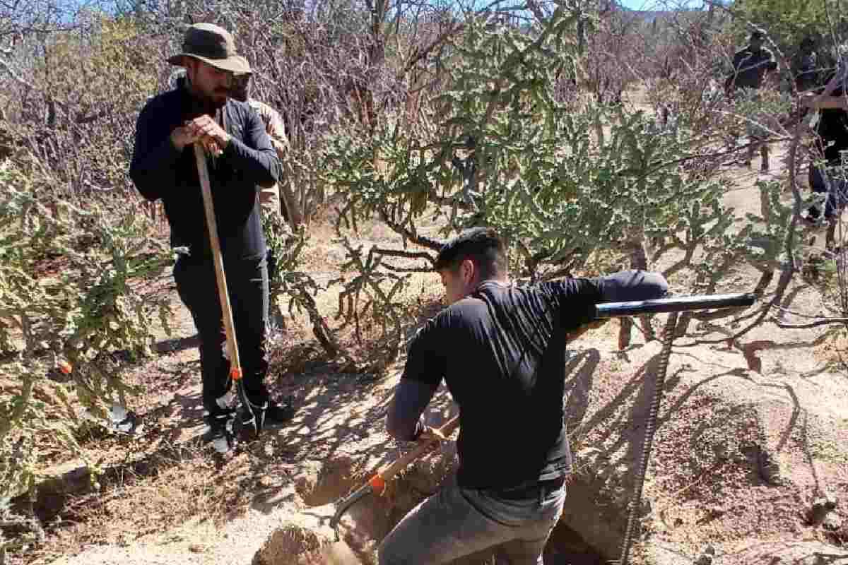 $!Localizan cinco fosas clandestinas con 10 osamentas humanas en La Paz, Baja California Sur