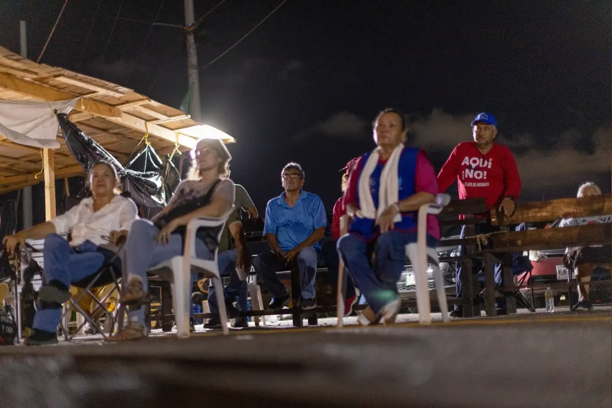 $!‘El campamento es una comunidad’: 100 días defendiendo Topolobampo; colectivo ¡Aquí No! rechaza planta de amoníaco