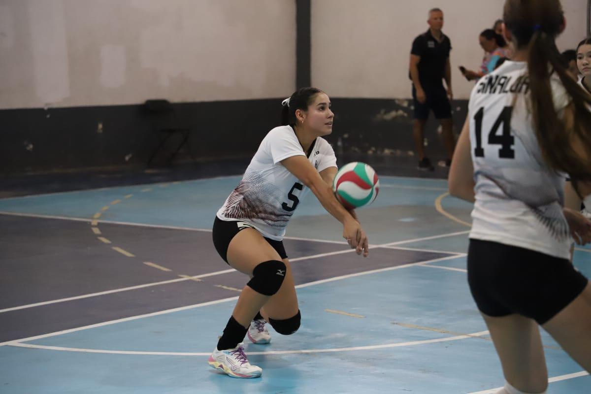 $!Suma Sinaloa una victoria en voleibol de sala