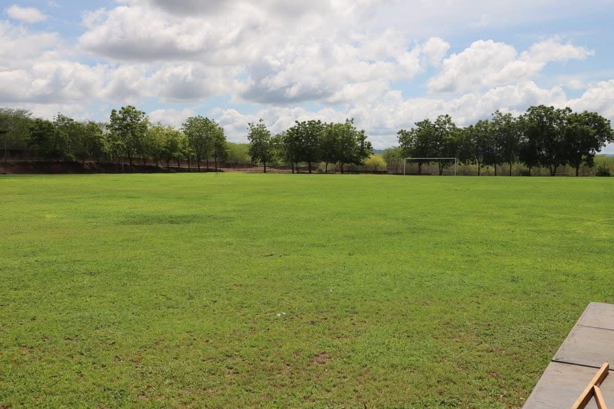 $!Dan inicio a la construcción de alumbrado público en el multideportivo de la comunidad de El Roble, en Elota