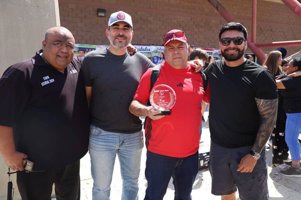 $!Reciben con entusiasmo a la delegación sinaloense de tiro deportivo; llega cargada de medallas