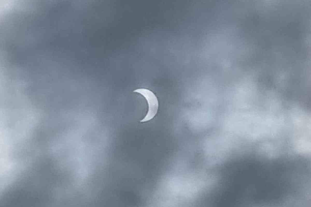 $!Eclipse solar anular visto desde Ciudad de México.