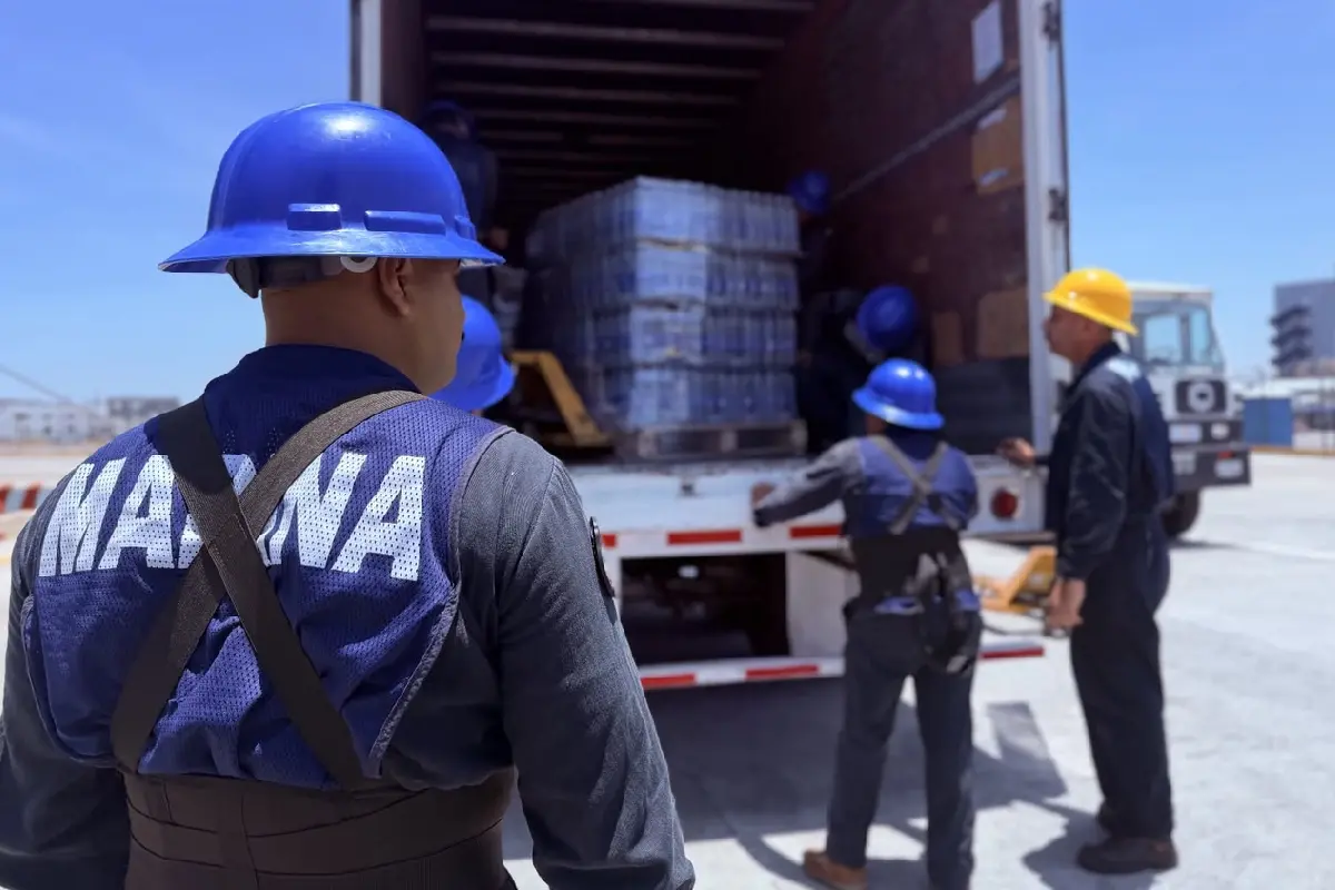 $!Zarpan dos buques de México con víveres, medicamentos y plantas potabilizadoras para Venezuela