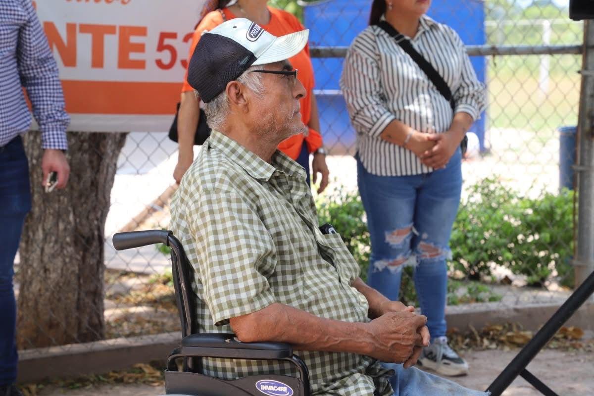 $!Inician los trabajos de pavimentación en avenida Los Álamos de la ciudad de La Cruz